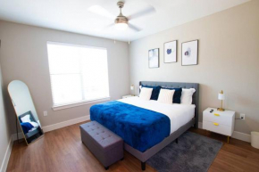 Cozy Comfort 1bd Attached Garage Desk Pool Gym